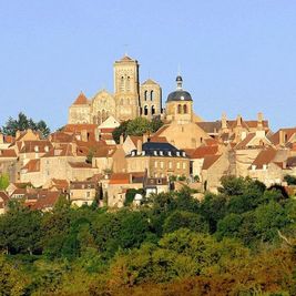 [Translate to Gruppenreisen in Frankreich:] Vezelay, Burgundreise, Basilique Sainte Marie-Madeleine