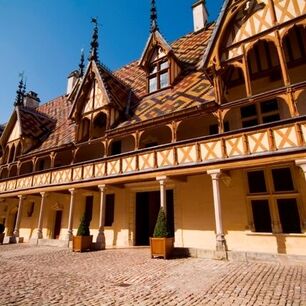 [Translate to Gruppenreisen in Frankreich:] Hôtel-Dieu, Burgund, Hl. Bernhard,